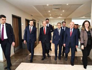 Bağcılar’da “İzler Silinmeden” Sergisinin Açılışı Kktc Cumhurbaşkanı Tatar’ın Katılımıyla Yapıldı