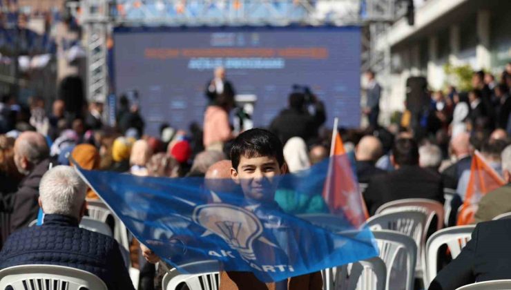 Ümraniye’de AK Parti seçim koordinasyon merkezi açıldı