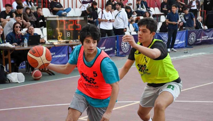 19 Mayıs heyecanı Altıeylül’de yaşanacak