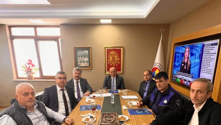 Edremit’te ekmek fiyatları için komisyon toplandı