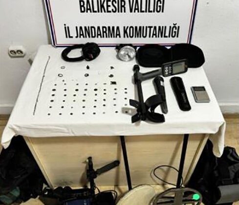 Edremit ve Gönen’de kaçak kazı operasyonu: 7 şüpheli yakalandı